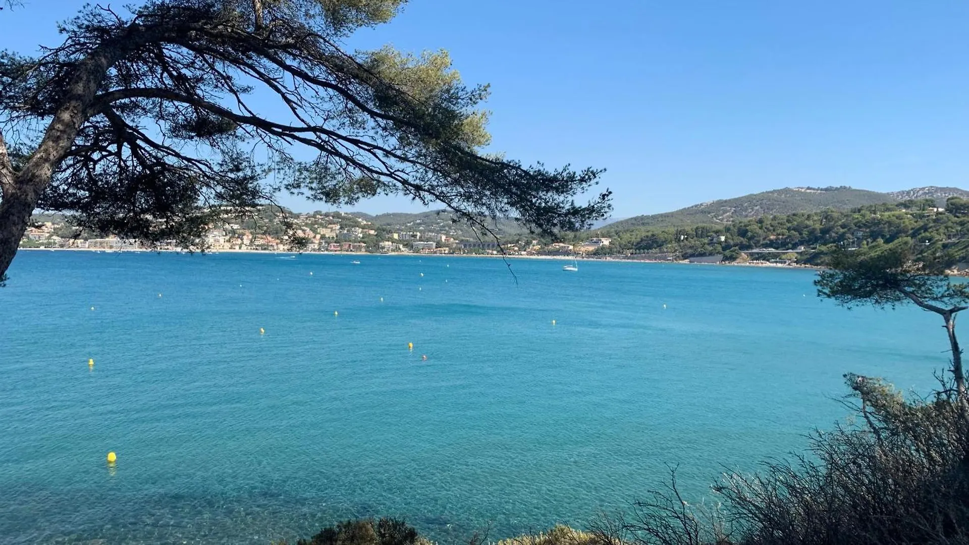 Villa Club 4 Personnes A Sanary Sur Mer, Piscine Commune De Mai A Septembre, Plage A 450M 0*, Sanary-sur-Mer Francia